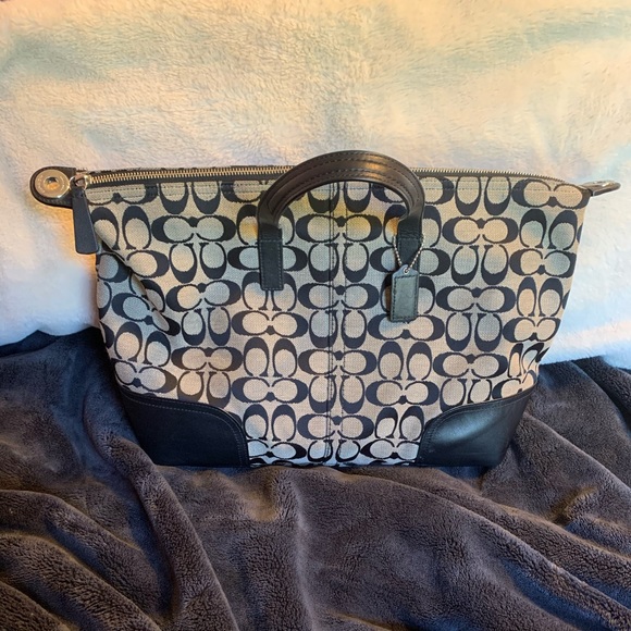 Coach purse - Picture 1 of 5